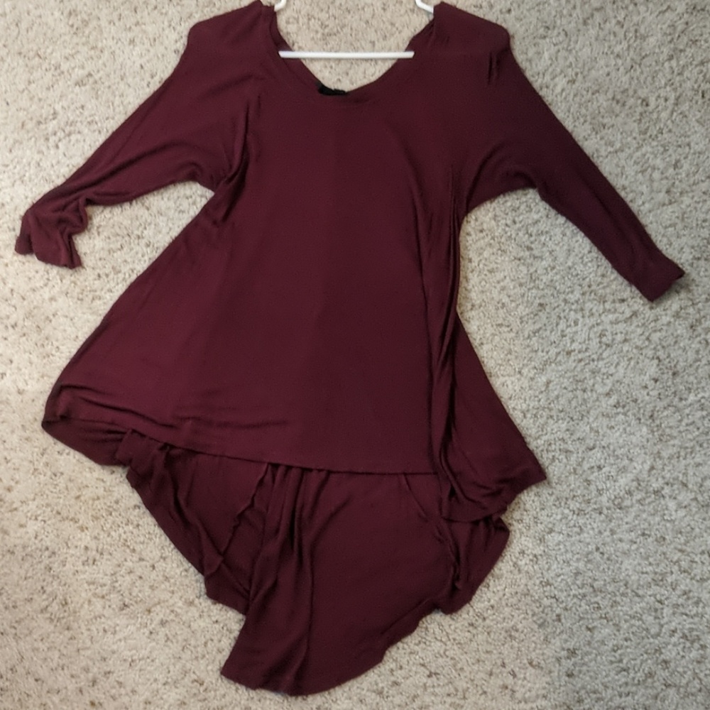 Cute top - Picture 2 of 3